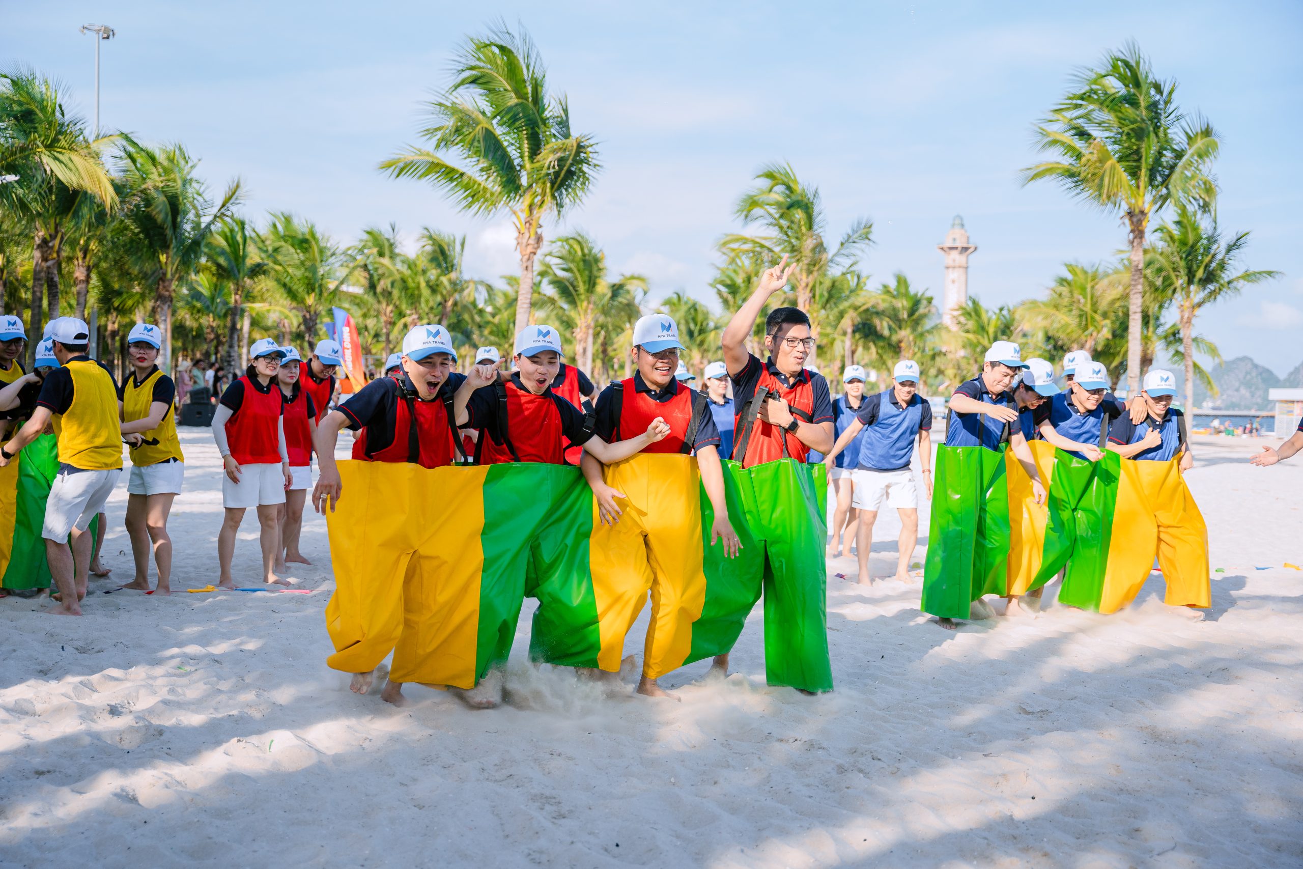 ASG chương trình Team Building tại bãi biển Bãi Cháy